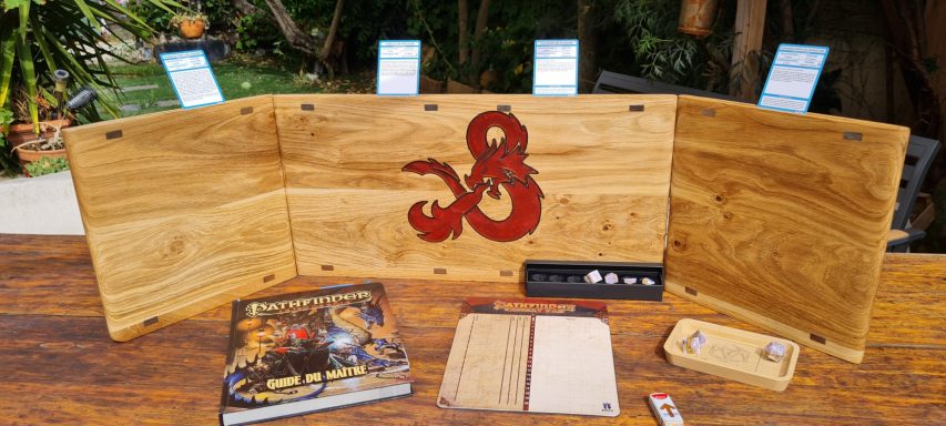 Écran de maître de jeux en chêne
