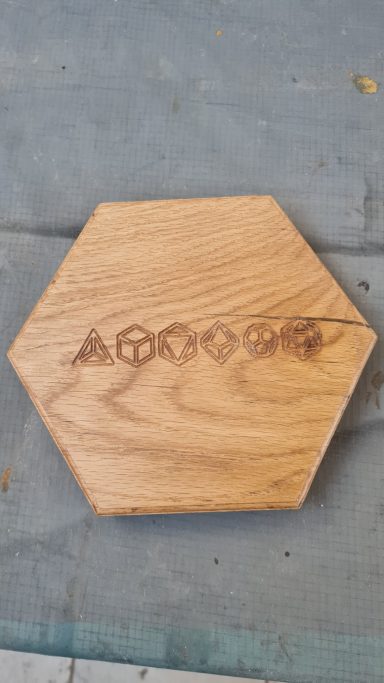 Porte piste à dès Chêne massif