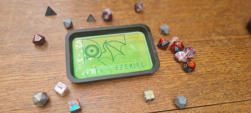 Mini piste à dès en bambou