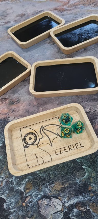 Mini piste à dès en bambou