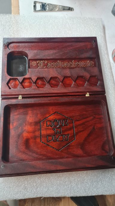 Porte piste à dès Padouk